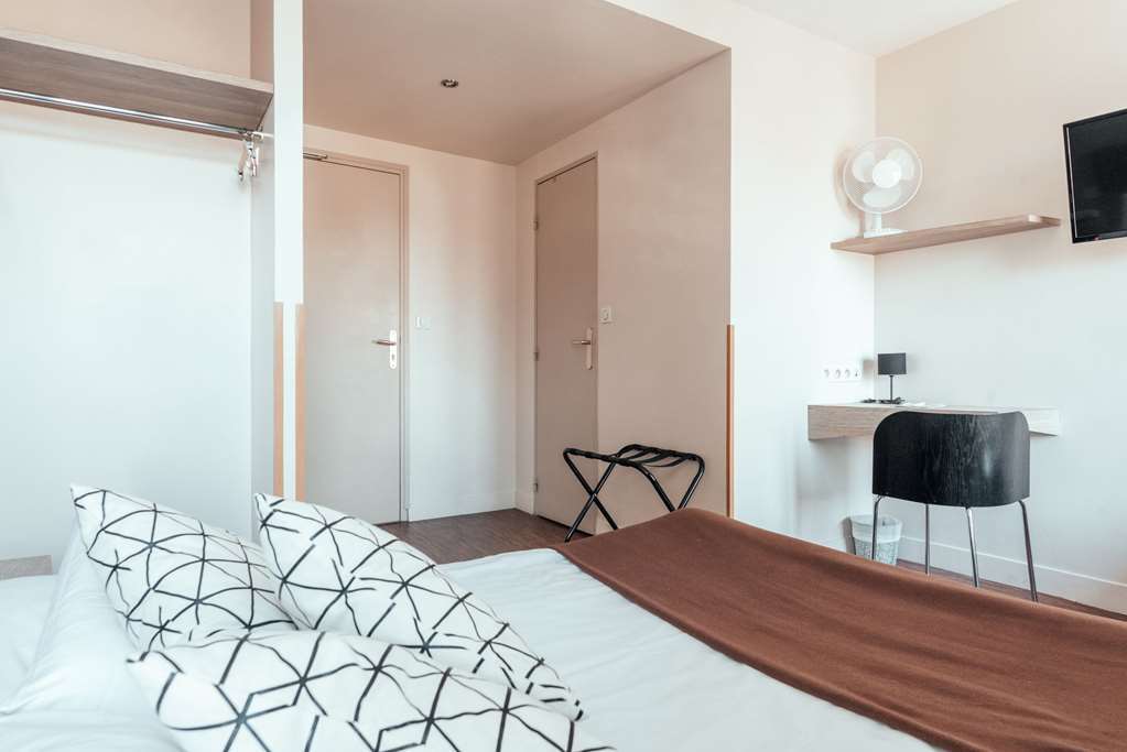 Buc Lounge Hotel Room photo